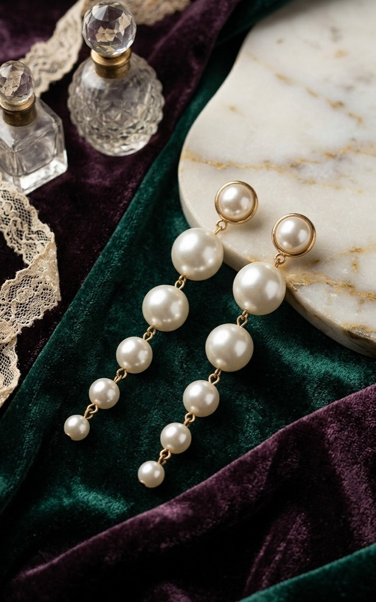 Graduated Pearl Drop Earrings