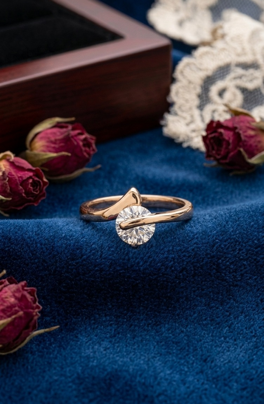 The Floating Star Ring