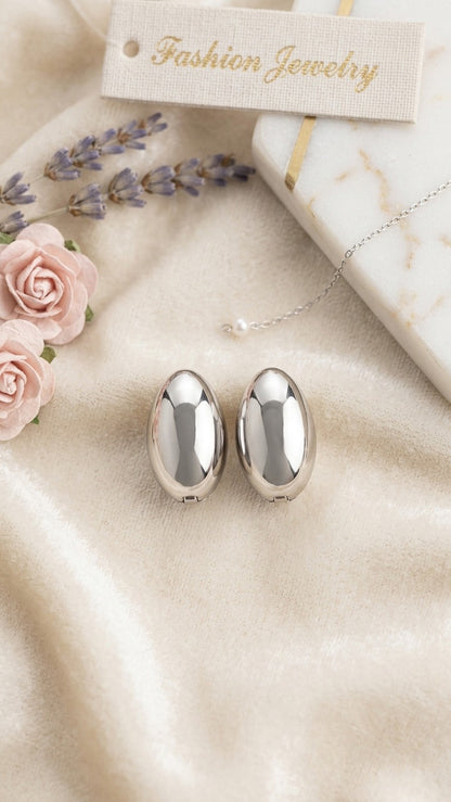 Minimalist Silver Oval Huggies